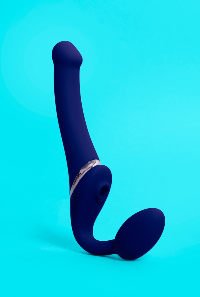 Sugador de Clitoris com Strap-on foto perfil azul, pantynova | Sex Shop Produtos Eróticos Online